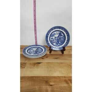 Set of 4 Johnson Bros Blue Willow 6 1/16 inch Bread and Butter Plates